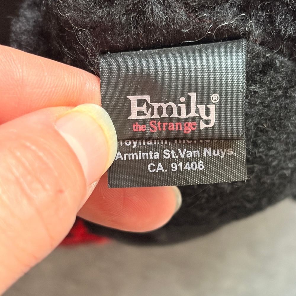 Emily the Strange Mystery Plush Toynami Red Black Patchwork rare only 300 made - Picture 5 of 5